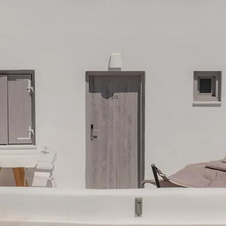 Ξενοδοχείο Three Shades Mykonos 4*