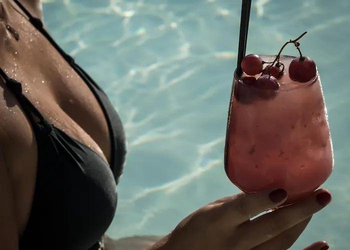 Hotel Three Shades Mykonos 4*