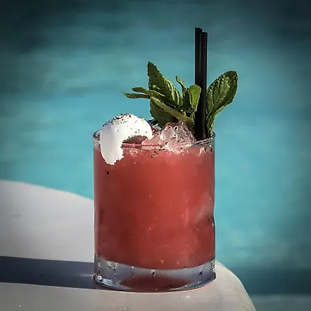 酒店 Three Shades Mykonos 4*