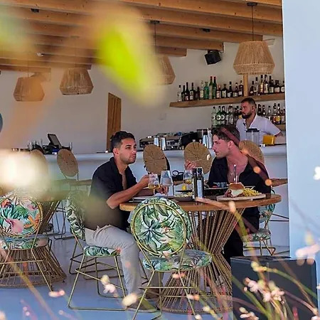 Three Shades Mykonos 酒店