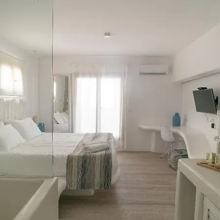 Three Shades Mykonos فندق 4*